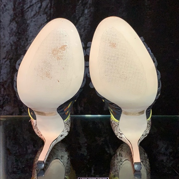 Steve Madden Sleik Sandals zip up Snakeskin 6 1/2 - Picture 12 of 16